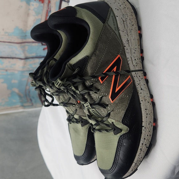 New Balance Fresh Foam Crag v2 Shoes - Women New Balance Fresh Foam‎ Crag Trail Running Shoe